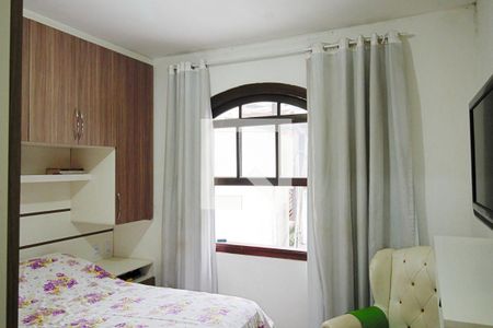 Quarto 1 de casa à venda com 2 quartos, 65m² em Jardim Henriqueta, Taboão da Serra