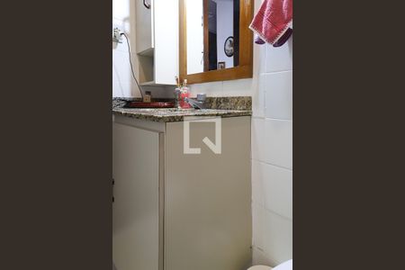 Casa de condomínio para alugar com 140m², 4 quartos e 3 vagas Casa de condomínio para alugar com 140m², 4 quartos e 3 vagasBanheiro social 1