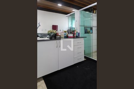 Casa de condomínio para alugar com 140m², 4 quartos e 3 vagas Casa de condomínio para alugar com 140m², 4 quartos e 3 vagasBanheiro da suíte 2