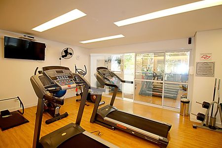 Apartamento para alugar com 110m², 3 quartos e 2 vagas Apartamento para alugar com 110m², 3 quartos e 2 vagasÁrea comum - Academia