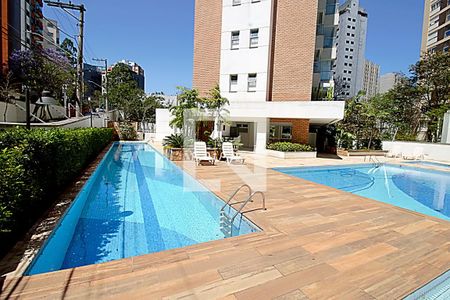 Apartamento para alugar com 110m², 3 quartos e 2 vagas Apartamento para alugar com 110m², 3 quartos e 2 vagasÁrea comum - Piscina
