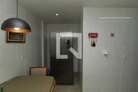 Apartamento à venda com 75m², 2 quartos e 2 vagasCozinha