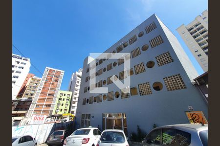 Apartamento à venda com 53m², 1 quarto e sem vagaFachada