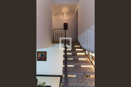 Escada de casa à venda com 3 quartos, 240m² em Casa Verde Média, São Paulo