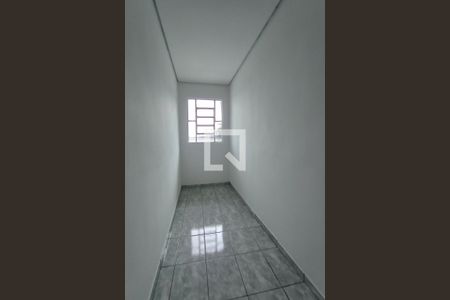 Quarto 2 de casa para alugar com 2 quartos, 101m² em Vila Ré, São Paulo