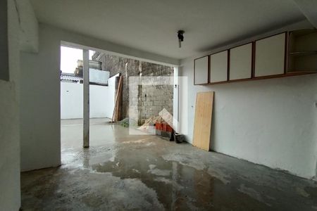 Casa para alugar com 101m², 2 quartos e 2 vagasQuintal/Área de Serviço