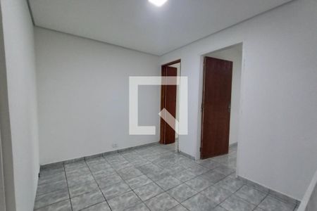 Sala de casa para alugar com 2 quartos, 101m² em Vila Ré, São Paulo