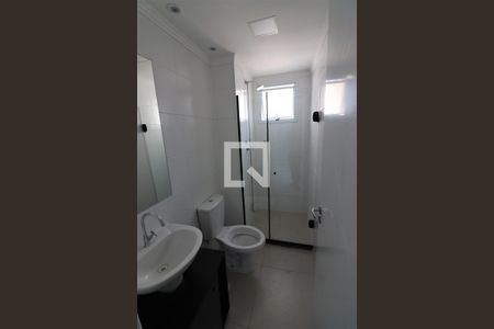 Banheiro  de apartamento para alugar com 2 quartos, 43m² em Loteamento City Jaragua, São Paulo
