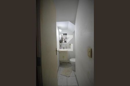 Lavabo de casa para alugar com 3 quartos, 220m² em Vila Valqueire, Rio de Janeiro