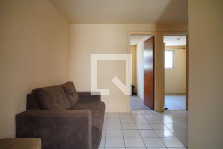 Sala de apartamento para alugar com 2 quartos, 42m² em Rubem Berta, Porto Alegre