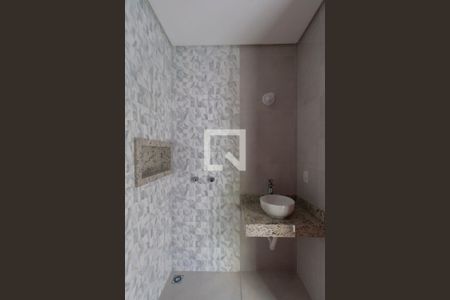 Casa à venda com 110m², 3 quartos e 2 vagasBanheiro da Suíte