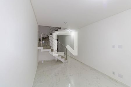 Casa à venda com 110m², 3 quartos e 2 vagasSala