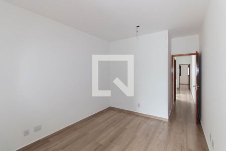 Casa à venda com 110m², 3 quartos e 2 vagasSuíte