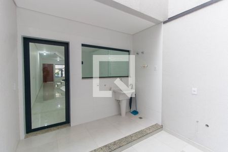 Casa à venda com 110m², 3 quartos e 2 vagasLavanderia