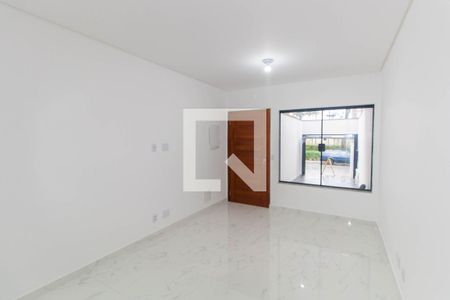 Casa à venda com 110m², 3 quartos e 2 vagasSala