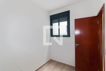 Casa à venda com 110m², 3 quartos e 2 vagasQuarto 3