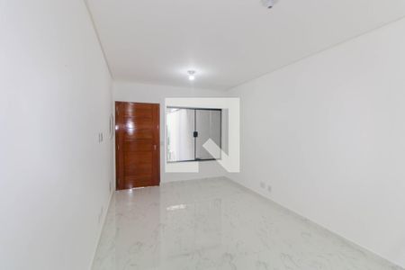 Casa à venda com 110m², 3 quartos e 2 vagasSala