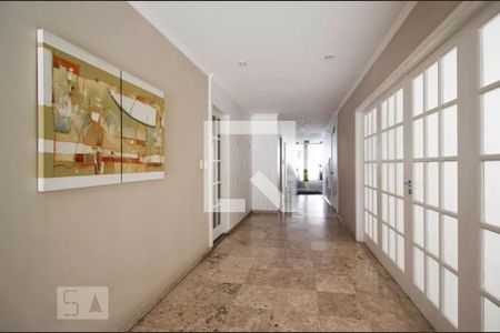 Apartamento à venda com 70m², 2 quartos e 1 vagaHall