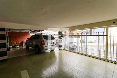 Casa à venda com 200m², 4 quartos e 4 vagas Casa à venda com 200m², 4 quartos e 4 vagasGaragem