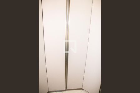 Casa à venda com 170m², 3 quartos e 2 vagasQuarto 5