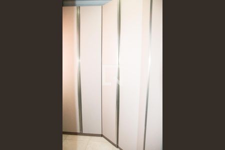 Casa à venda com 170m², 3 quartos e 2 vagasQuarto 5