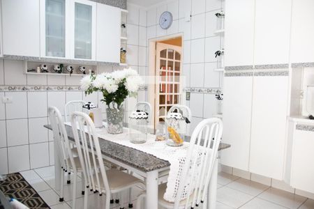 Casa à venda com 170m², 3 quartos e 2 vagasCozinha 1