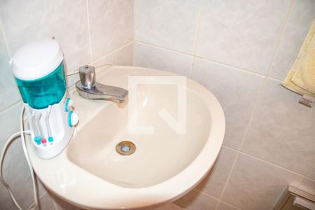 Casa à venda com 170m², 3 quartos e 2 vagasBanheiro 1