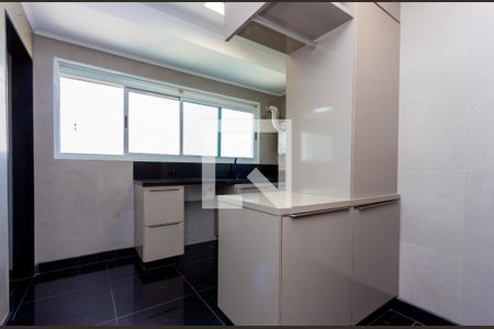 Apartamento à venda com 204m², 3 quartos e 4 vagas Apartamento à venda com 204m², 3 quartos e 4 vagasÁrea de Serviço