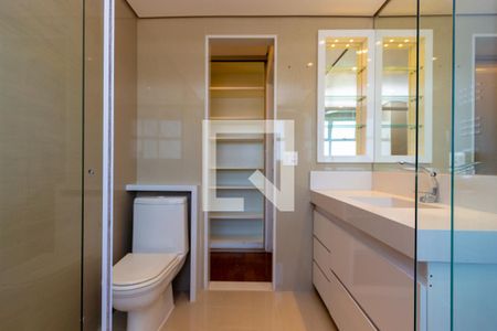 Apartamento à venda com 204m², 3 quartos e 4 vagas Apartamento à venda com 204m², 3 quartos e 4 vagasBanheiro Suíte Master