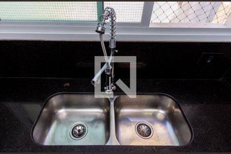 Apartamento à venda com 204m², 3 quartos e 4 vagas Apartamento à venda com 204m², 3 quartos e 4 vagasDetalhe Cozinha