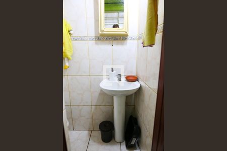 Casa à venda com 128m², 3 quartos e 2 vagasLavabo