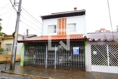 Casa à venda com 128m², 3 quartos e 2 vagasFachada