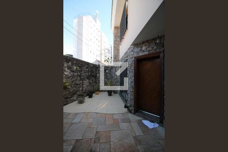 Casa à venda com 192m², 3 quartos e 3 vagasEntrada