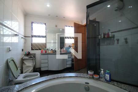 Casa à venda com 192m², 3 quartos e 3 vagasBanheiro da Suíte 3