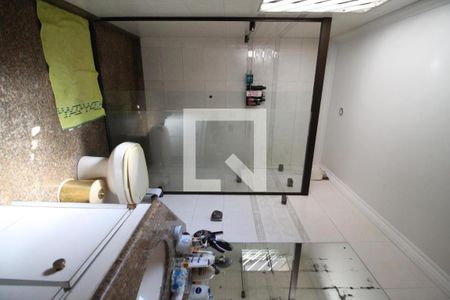 Casa à venda com 192m², 3 quartos e 3 vagasBanheiro da Suíte 2