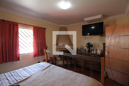 Casa à venda com 192m², 3 quartos e 3 vagasQuarto 3 - Suíte