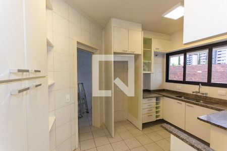 Apartamento para alugar com 172m², 4 quartos e 2 vagasCozinha