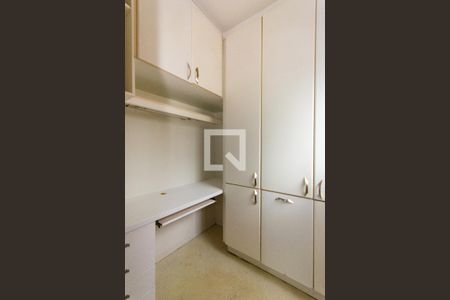 Apartamento para alugar com 172m², 4 quartos e 2 vagasArmários da área de serviço