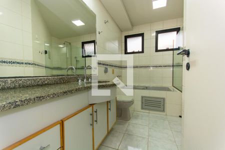 Apartamento para alugar com 172m², 4 quartos e 2 vagasBanheiro da Suíte