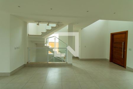 Sala de casa de condomínio para alugar com 3 quartos, 230m² em Jardim São Vicente, Cotia