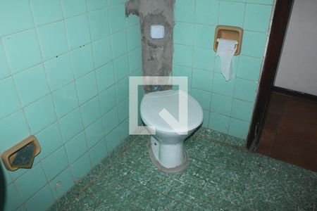 Casa à venda com 100m², 3 quartos e 2 vagasBanheiro