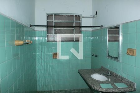 Casa à venda com 100m², 3 quartos e 2 vagasBanheiro