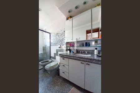 Apartamento à venda com 101m², 3 quartos e 2 vagasBanheiro da Suíte