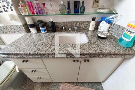 Apartamento à venda com 101m², 3 quartos e 2 vagasBanheiro da Suíte