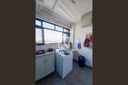 Apartamento à venda com 101m², 3 quartos e 2 vagasÁrea de Serviço