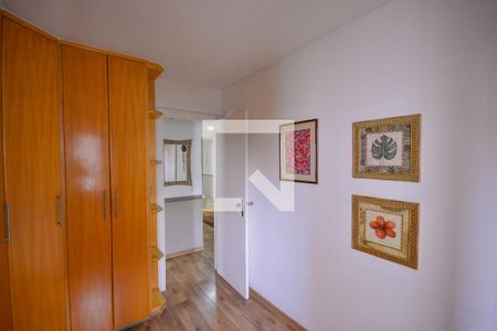 Quarto 2 de apartamento para alugar com 2 quartos, 56m² em Vila Gumercindo, São Paulo