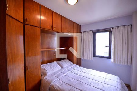 Quarto 1 de apartamento para alugar com 2 quartos, 56m² em Vila Gumercindo, São Paulo