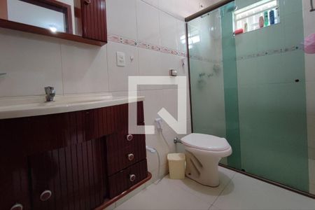 Casa à venda com 182m², 3 quartos e 2 vagas Casa à venda com 182m², 3 quartos e 2 vagasBanheiro suíte