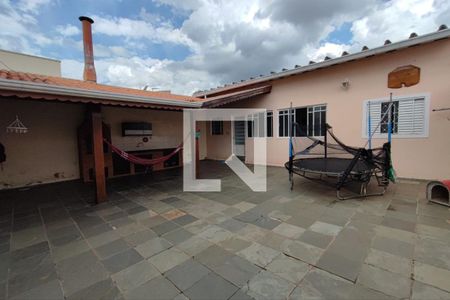 Casa à venda com 182m², 3 quartos e 2 vagas Casa à venda com 182m², 3 quartos e 2 vagasChurrasqueira - Quintal