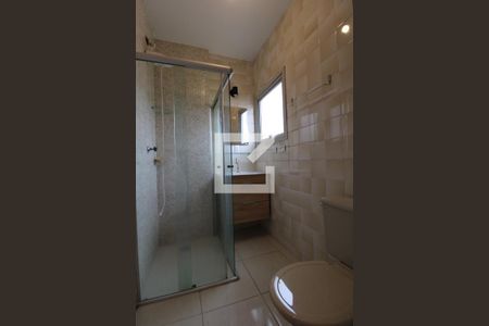 Banheiro de apartamento à venda com 1 quarto, 50m² em Centro, Campinas